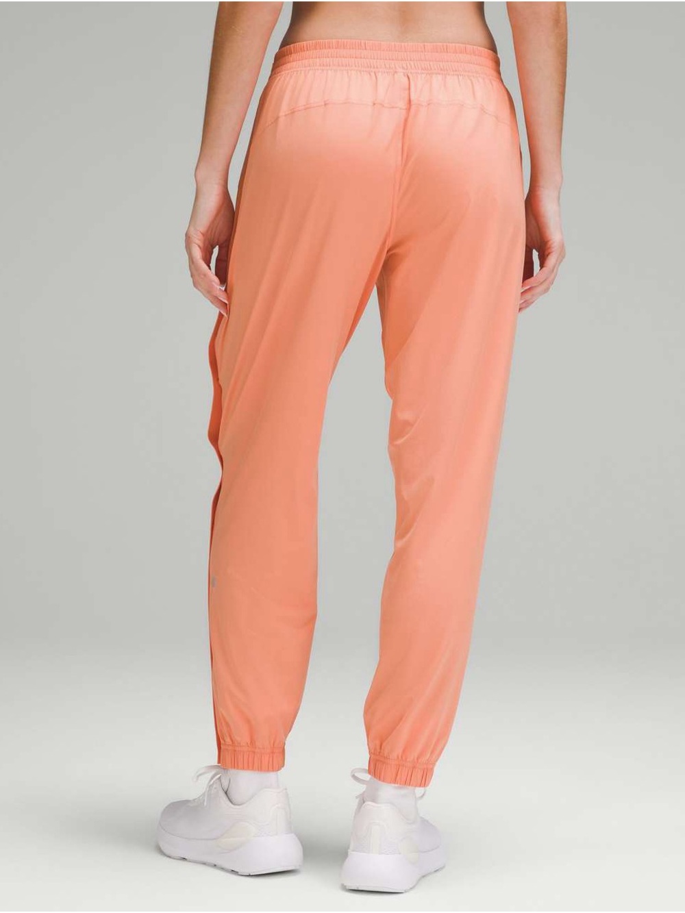 Lululemon Tear-Away Mid-Rise Track Pant
Coral Kiss Size 8